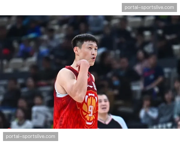 周鹏达成CBA生涯800场里程碑，老将谈职业生涯规划